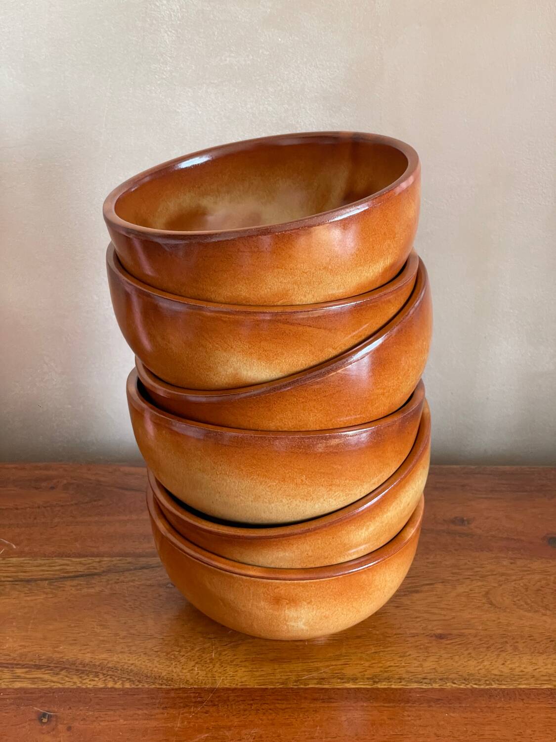 6 stoneware bowls