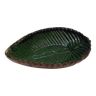 Slip pocket tray in the shape of a leaf