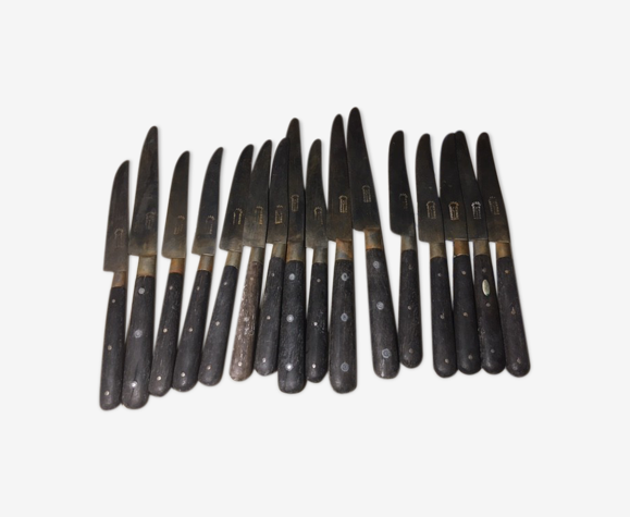 Lot de 39 couteaux anciens années 40 | Selency