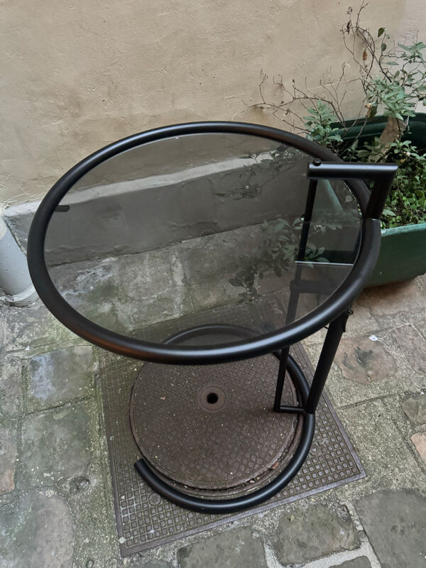 Table Eileen Gray