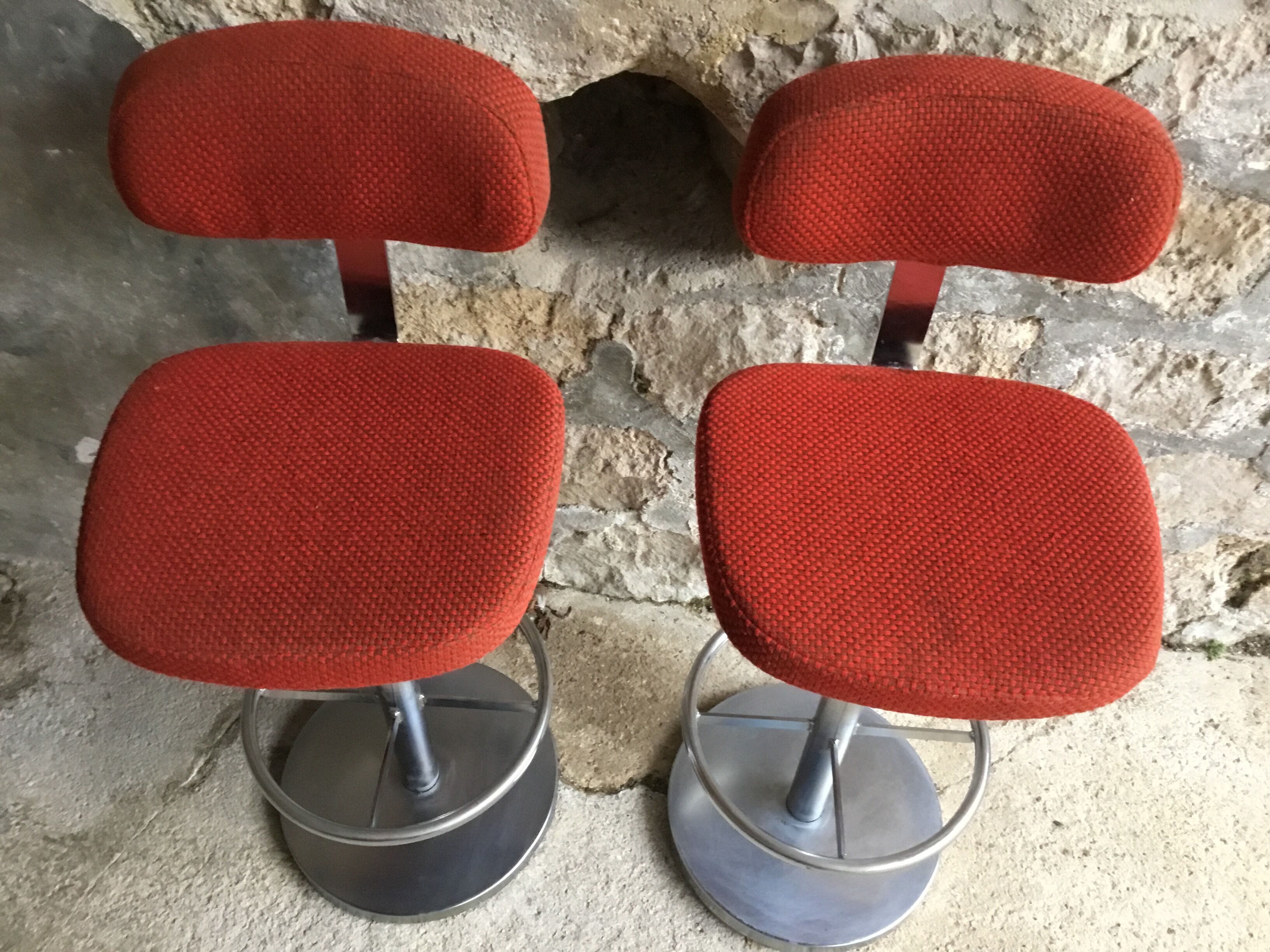 Pair of vintage bar stools with backrest - stainless steel base - 1960
