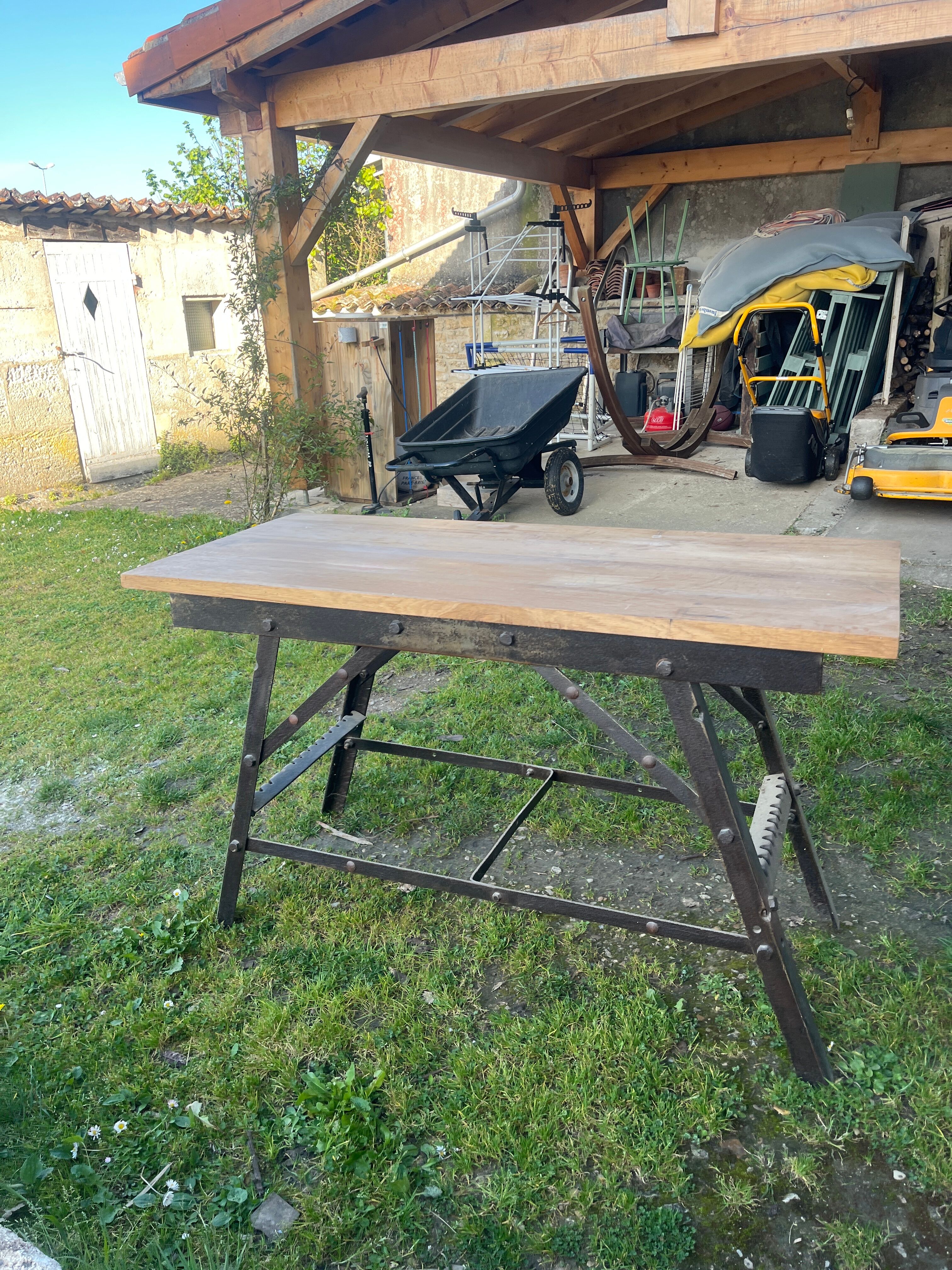 Industrial console, oak top and metal structure.
