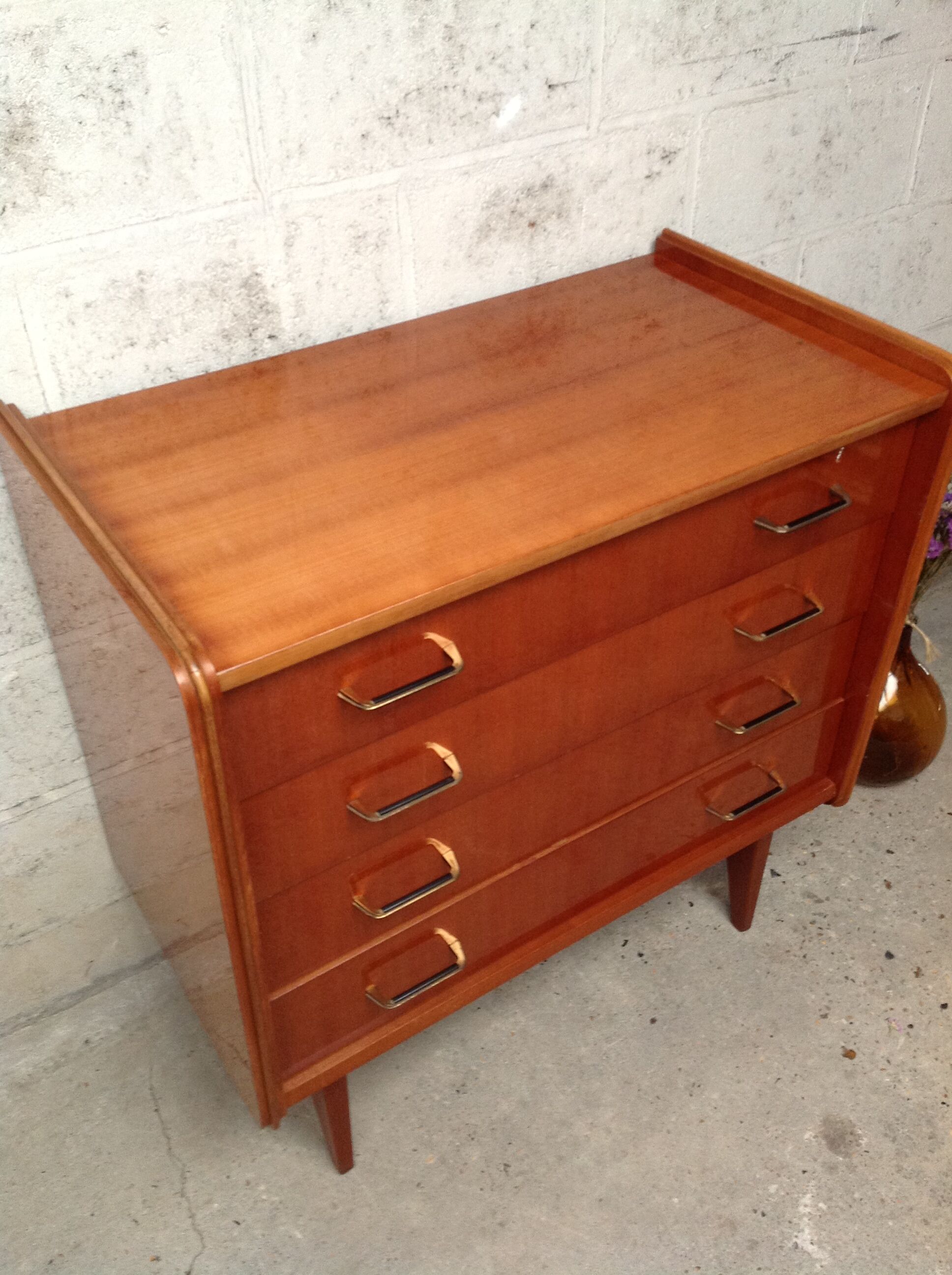 Vintage 60s chest of drawers