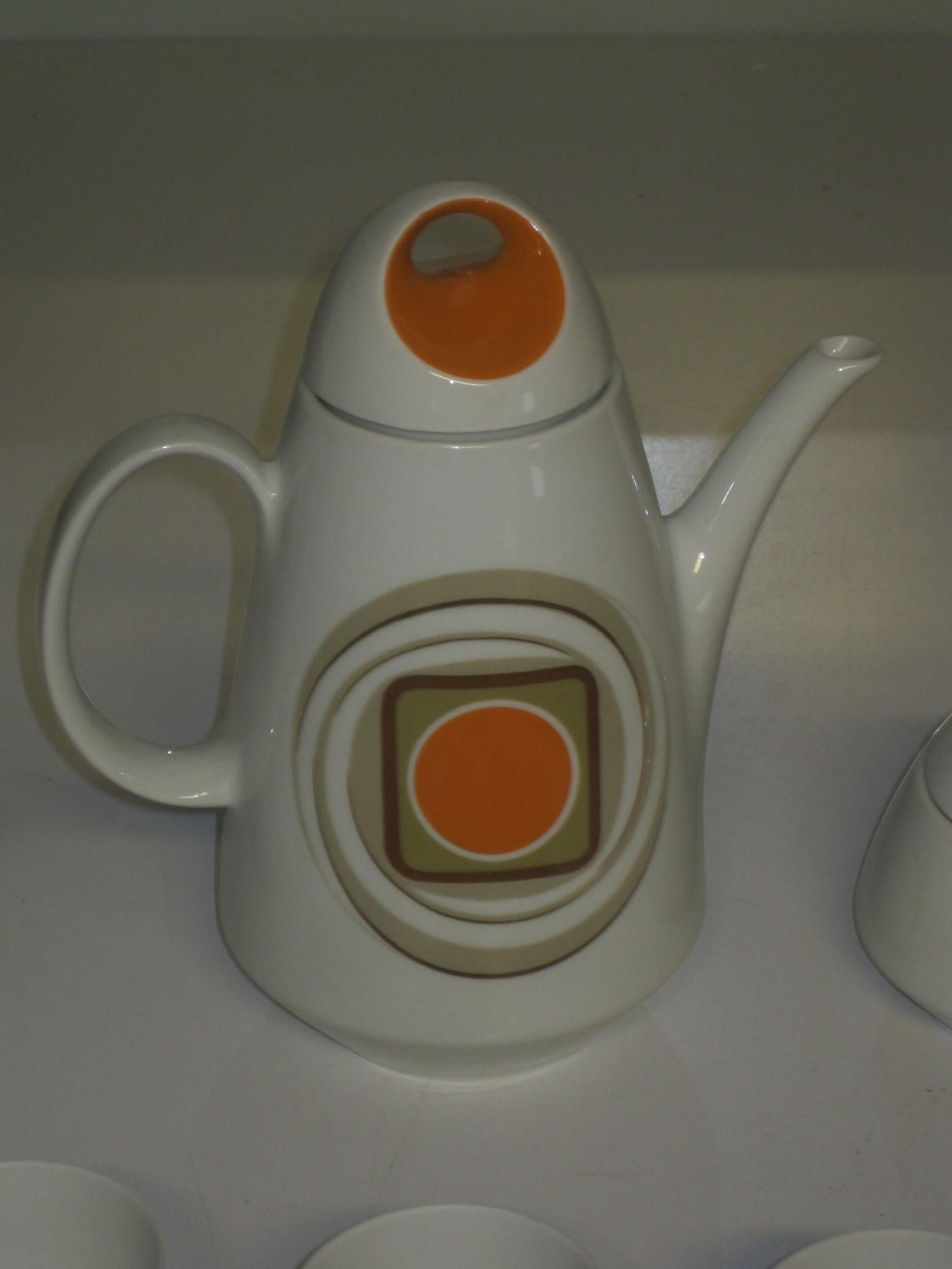 Superb service has 70's coffee