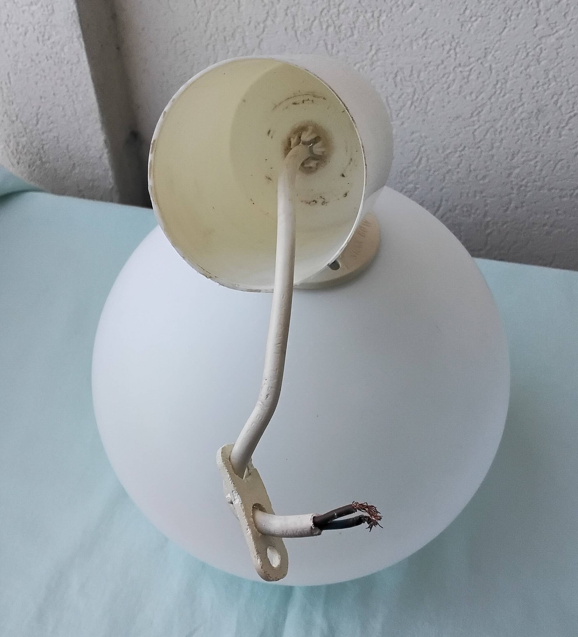Suspension en opaline blanche