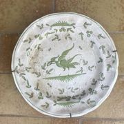 Assiette de Martre Tolosane  de style de Moustiers (XXe)