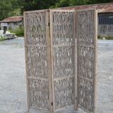 Wooden screen
