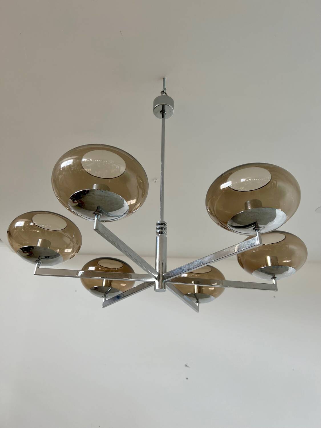 Old 6-light chandelier designed by Sciolari in chrome metal and smoked glass, 70s vintage