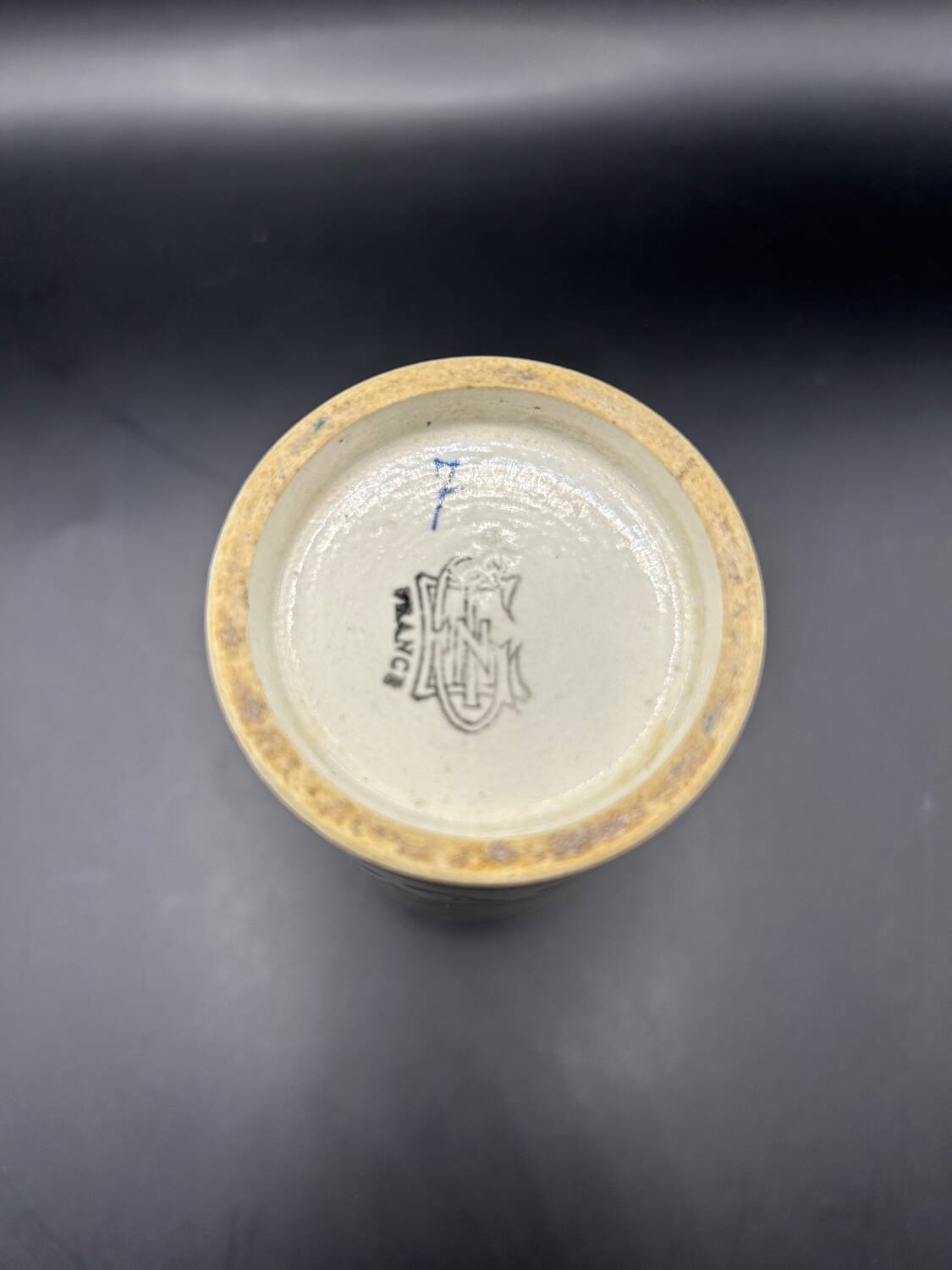 Small cylindrical vase in Gien earthenware - Renaissance pattern