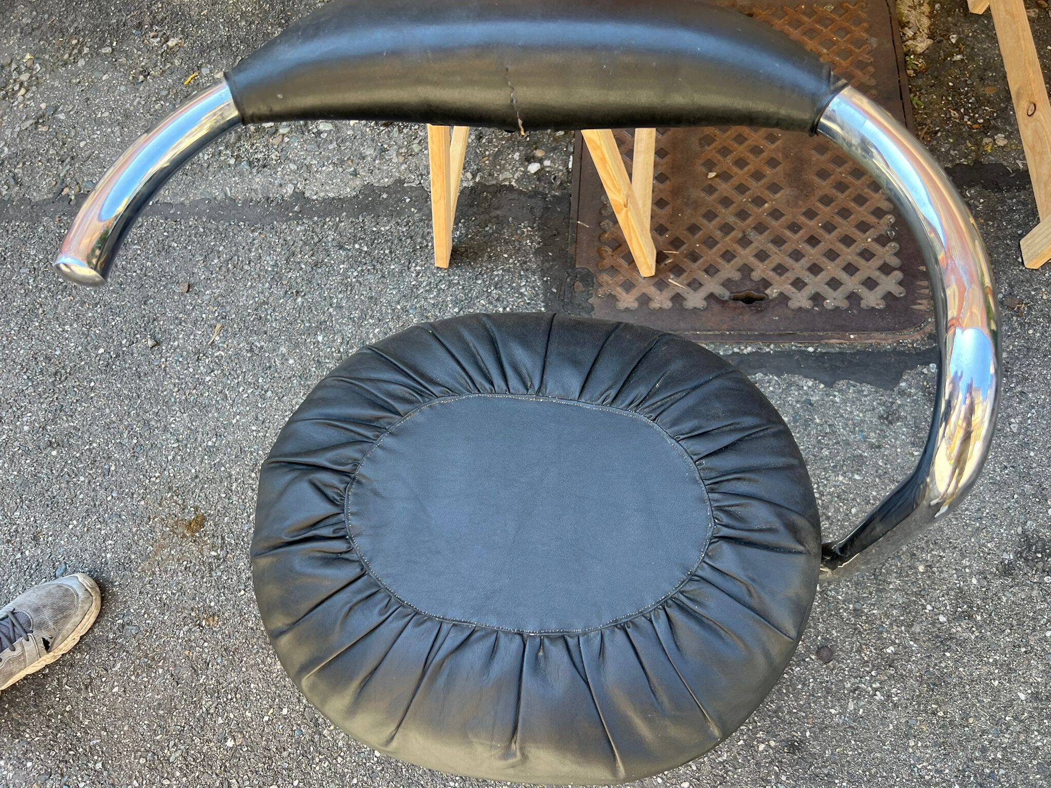 Sedie Cobra di Giotto Stoppino Italia  anni ’70