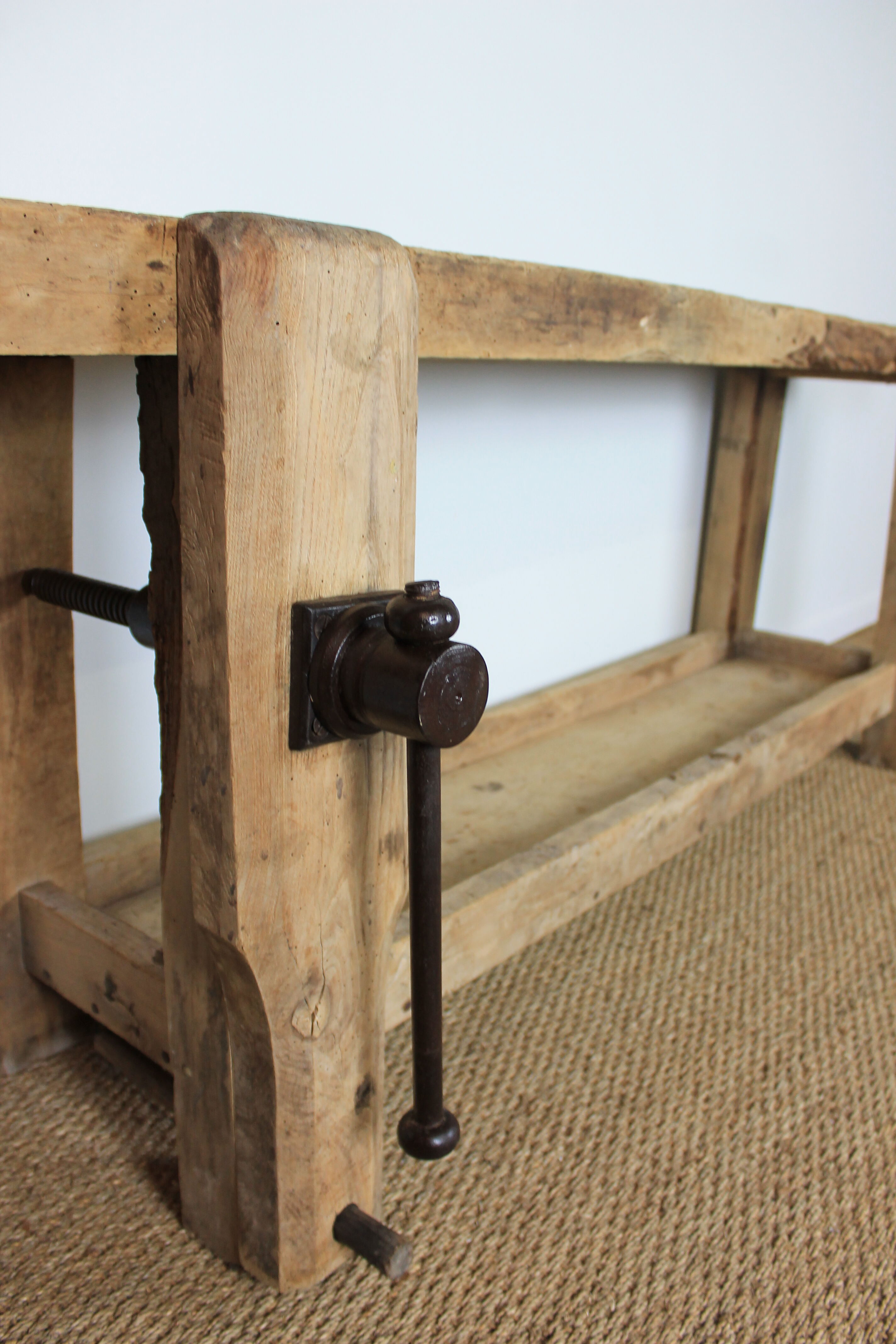 Carpenter's workbench