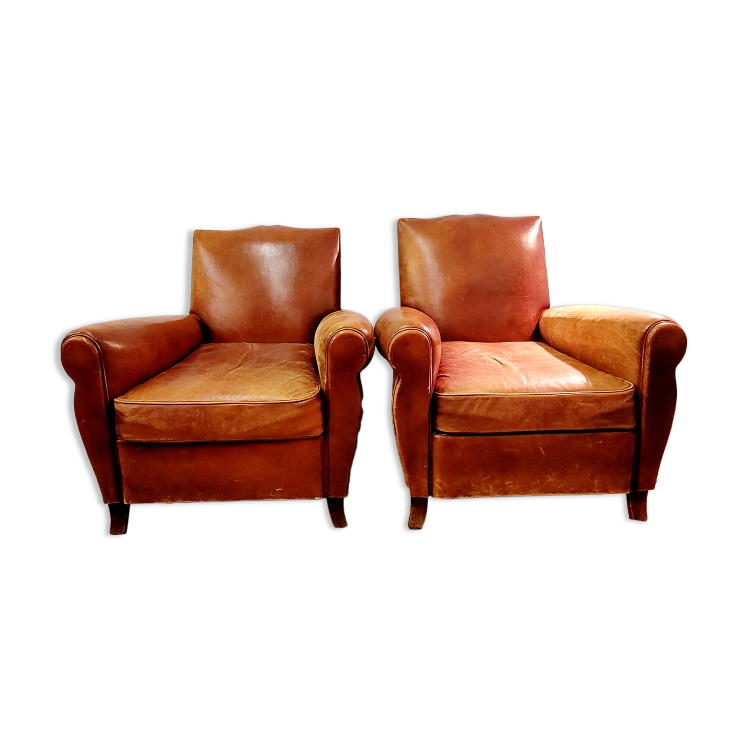 Pair of armchairs with club leather mustache