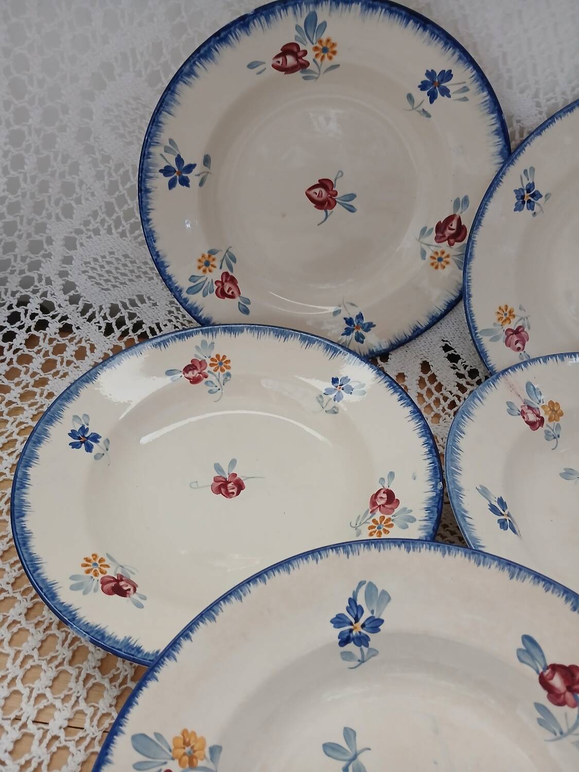 7 Digoin and Sarreguemines soup plates