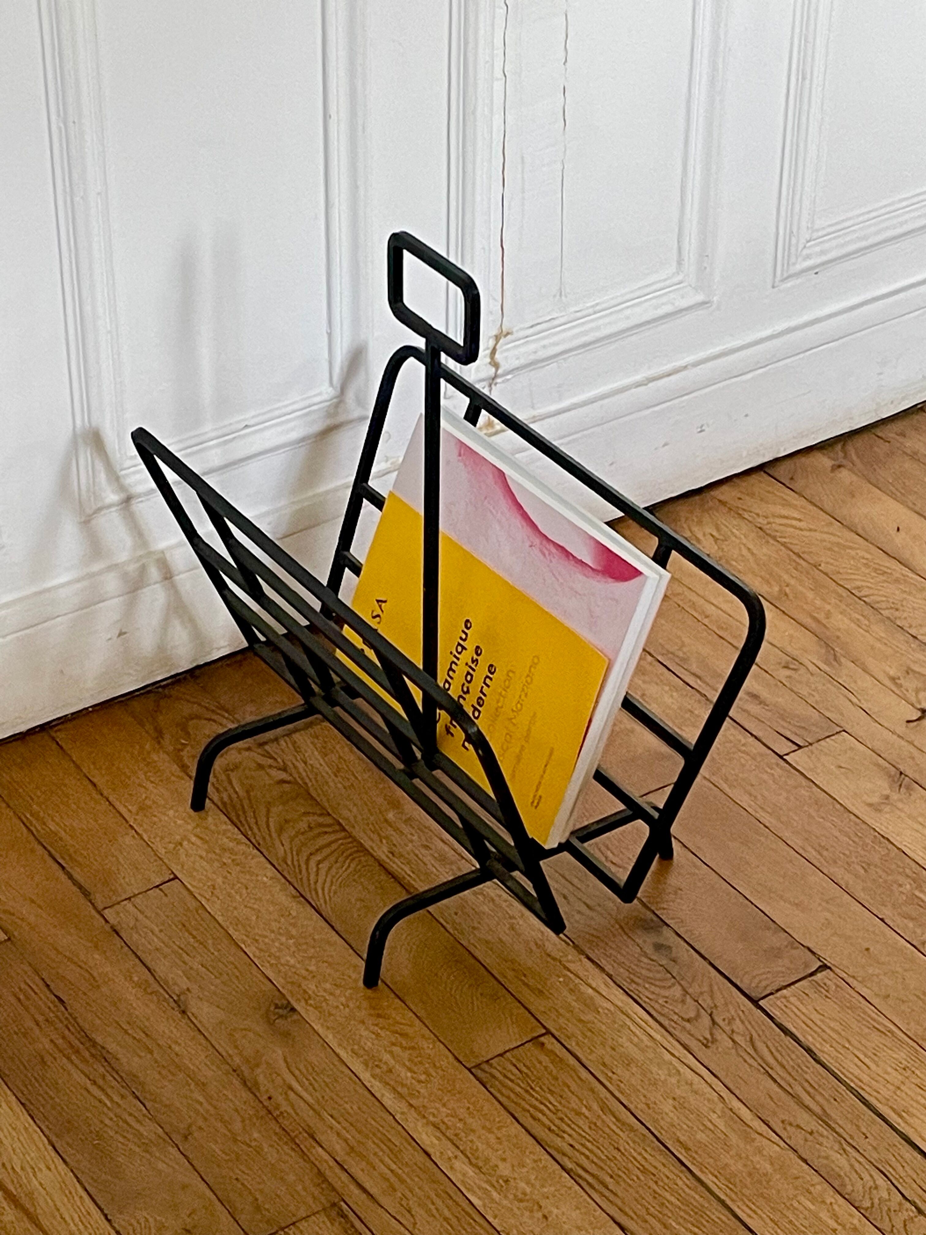 Large vintage wrought iron magazine holder, 1970