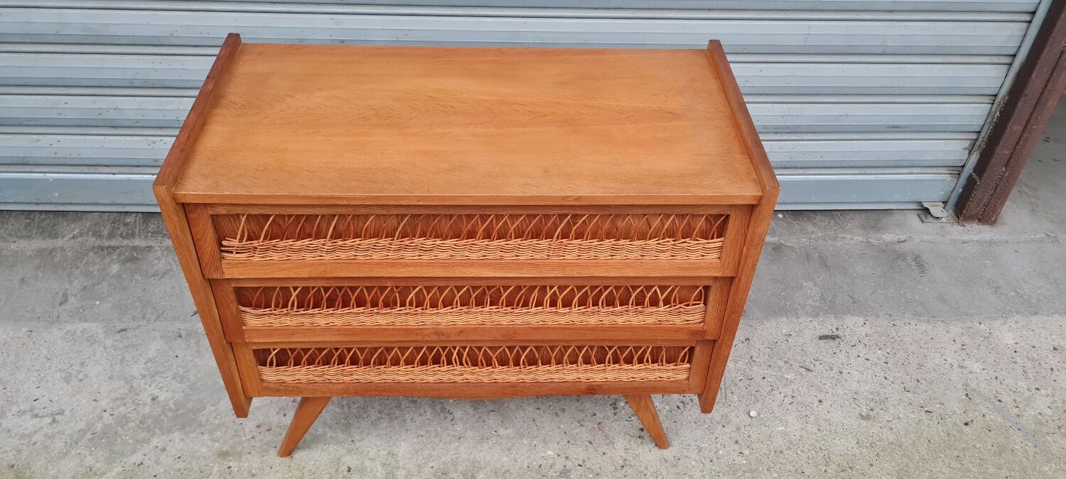 Commode vintage pied compas et rotin