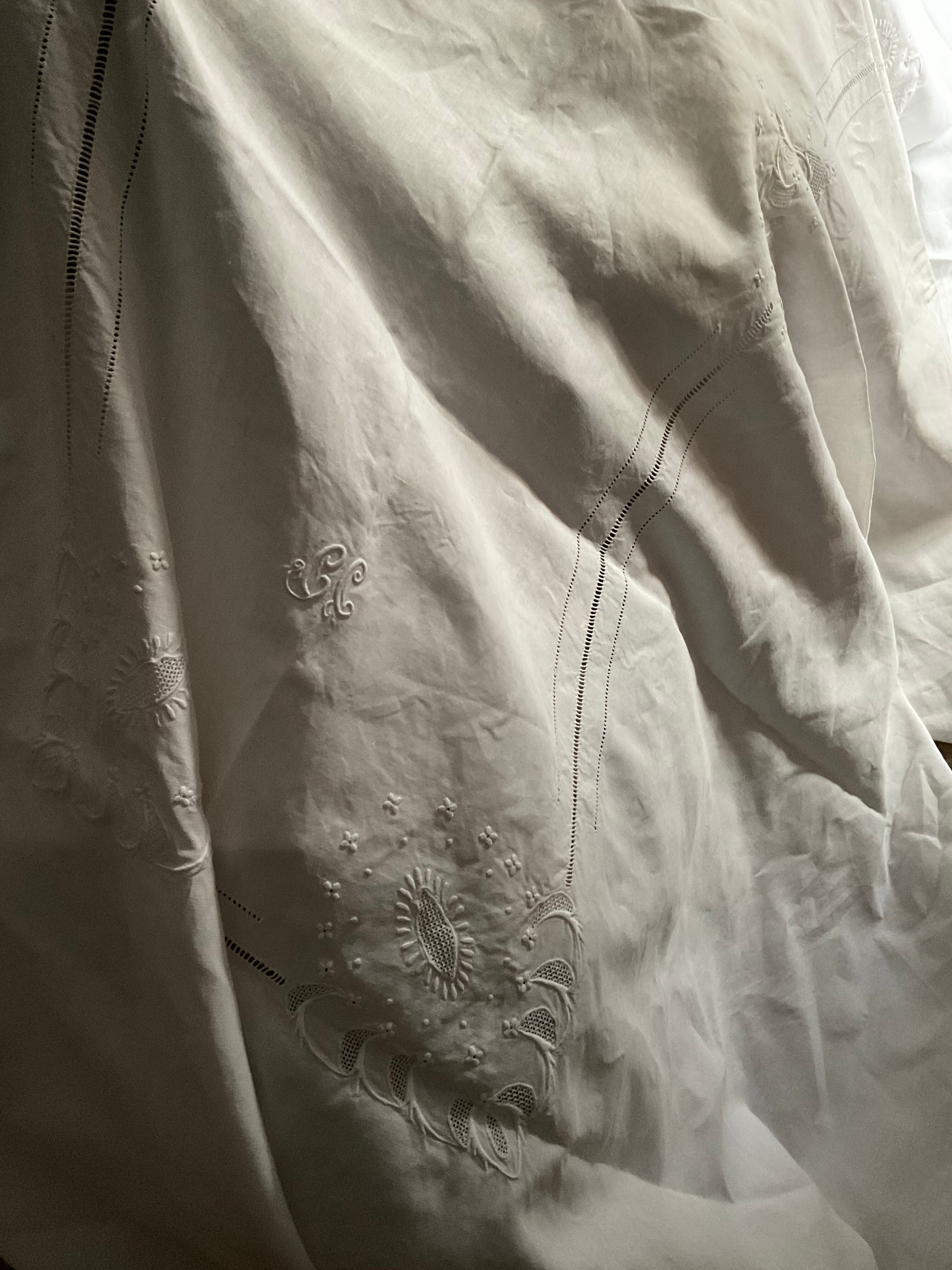 Linen tablecloth .embroidered .monogram T P . 296 cm x 170 cm