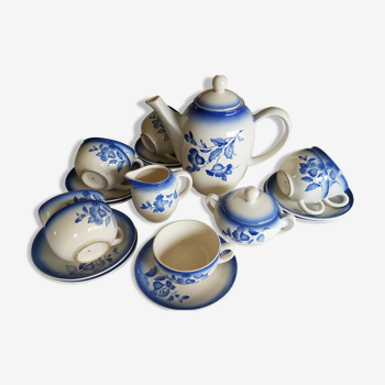 Flower decorated earthenware coffee service