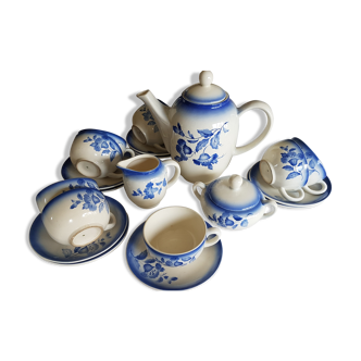Flower decorated earthenware coffee service