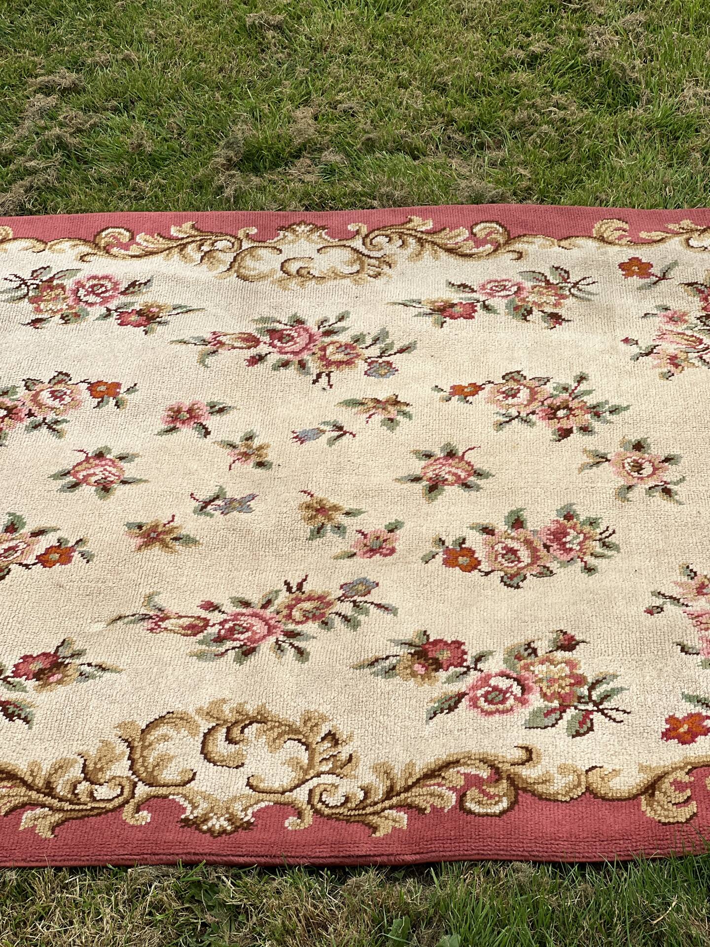 Floral carpet
