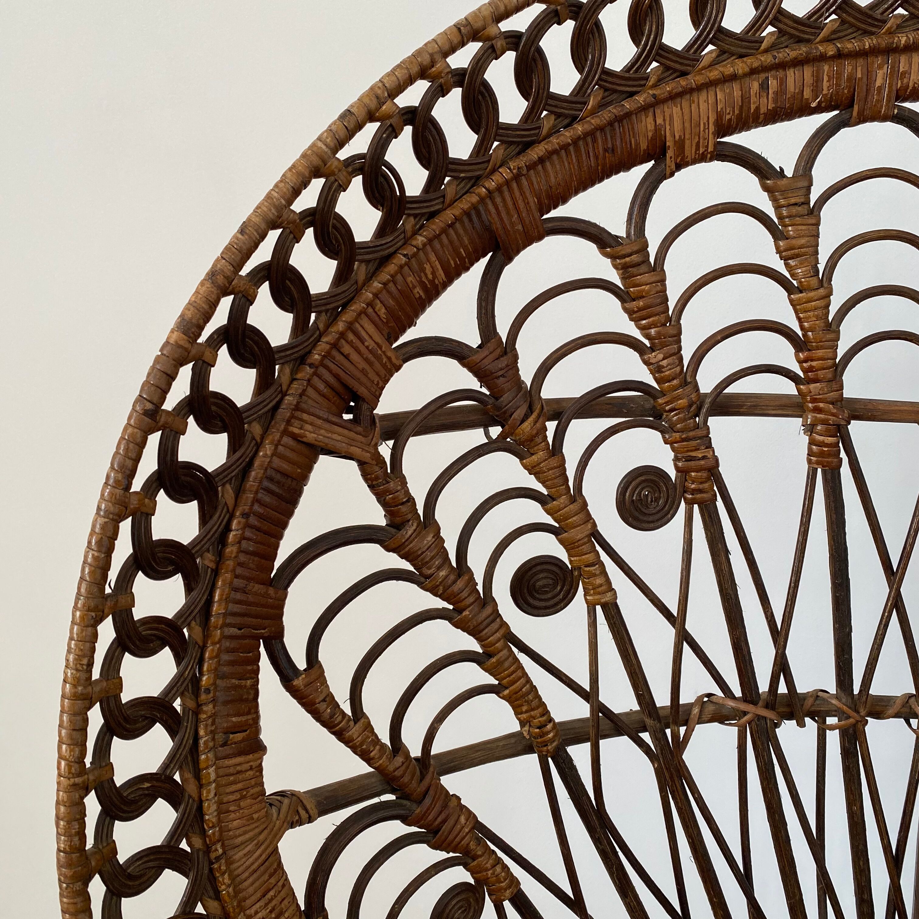 Armchair Emmanuelle old