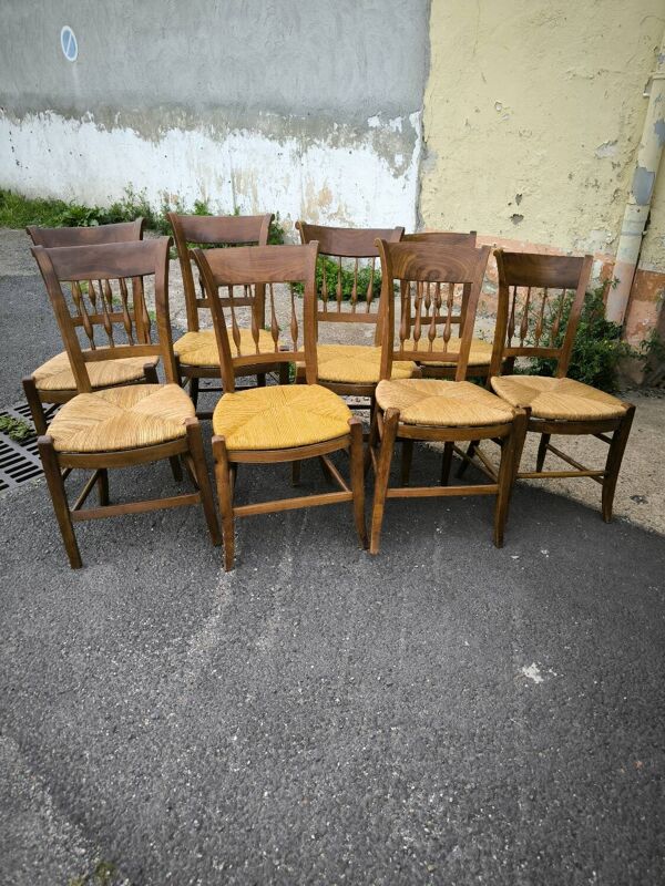 Série de 8 chaises en merisier massif paillées époque Directoire