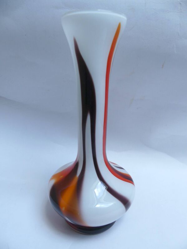 Vase en opaline année 70