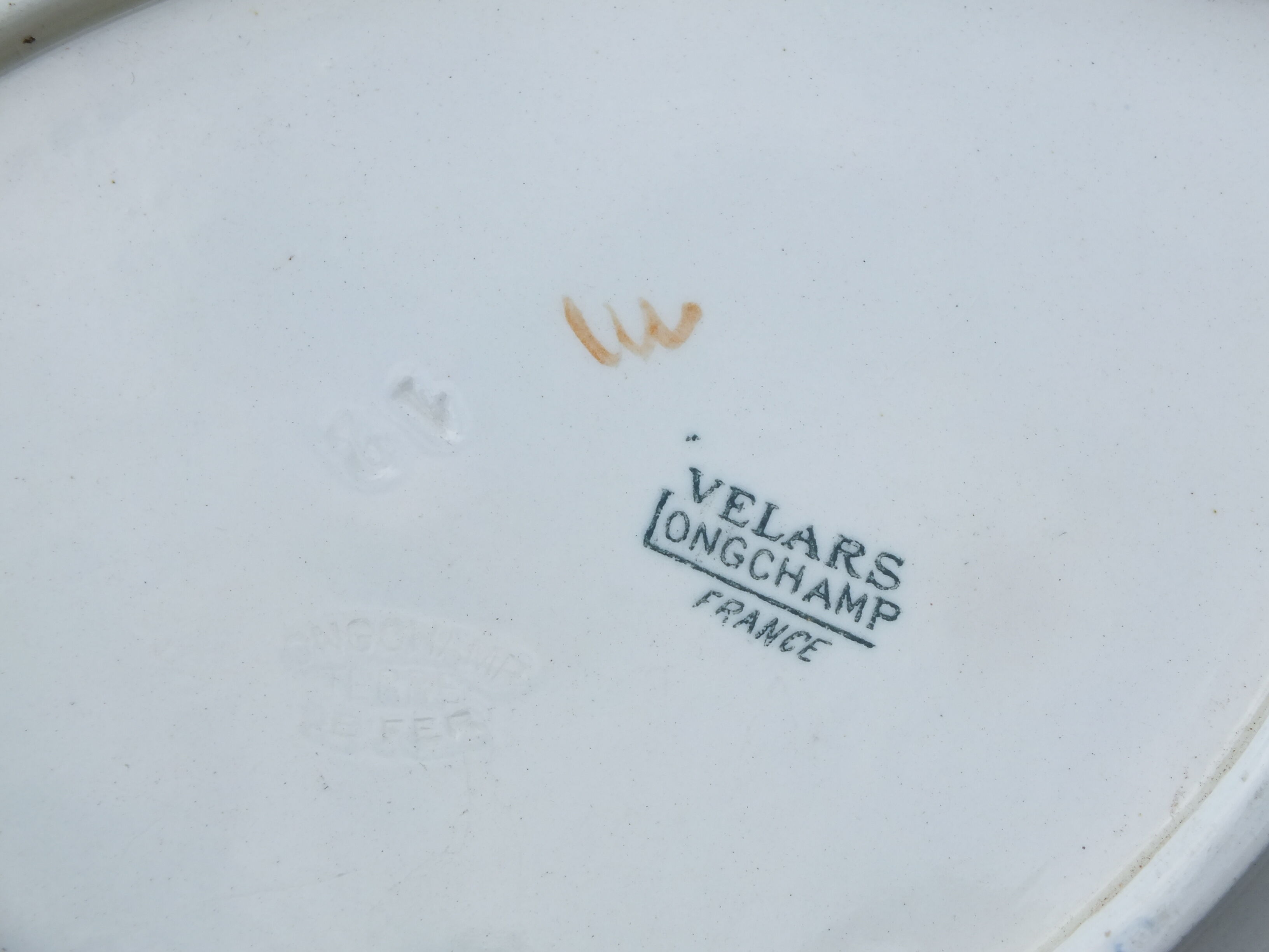 Flat longchamp velars in iron land