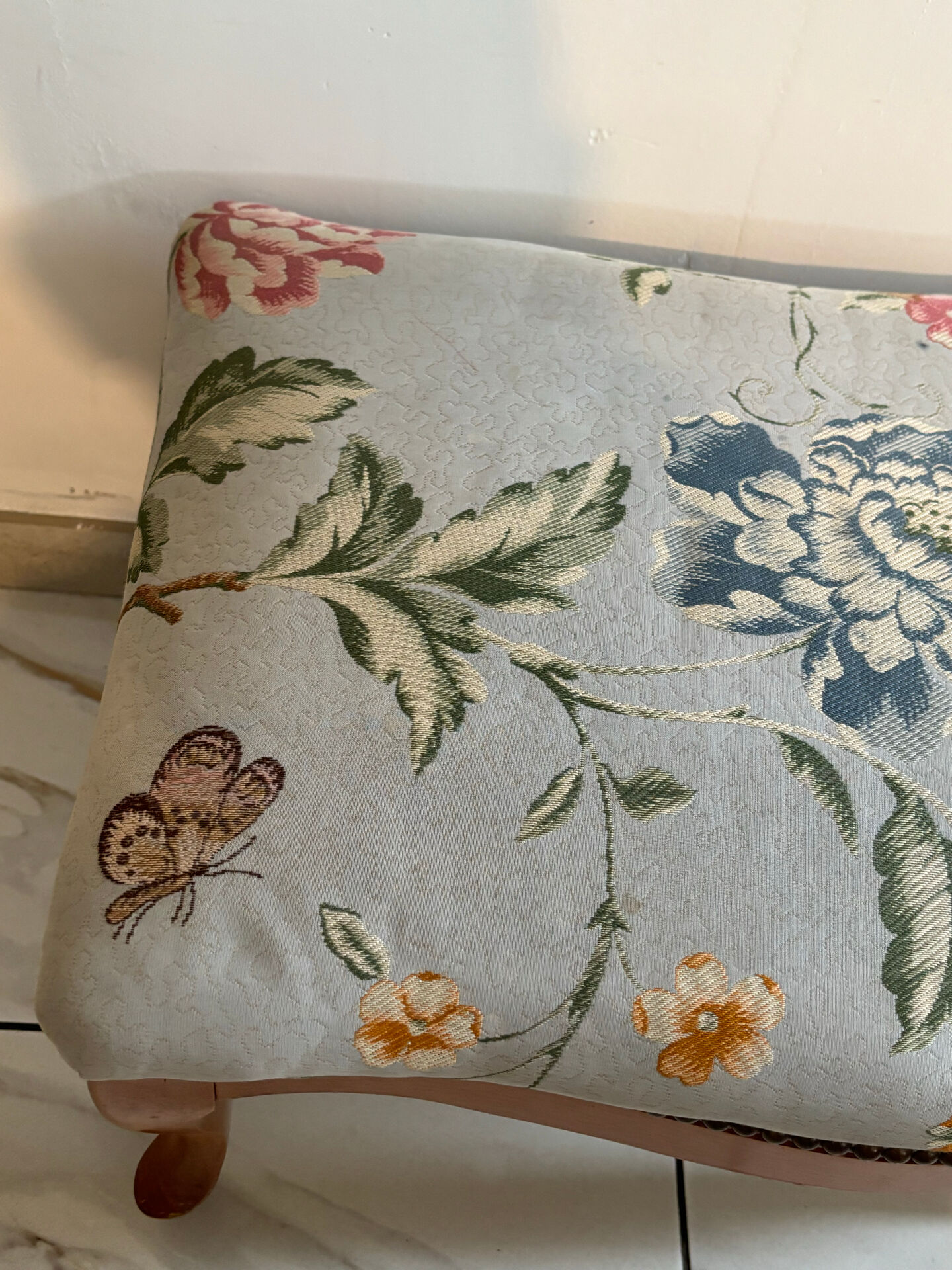 Louis XV style footstool with floral pattern