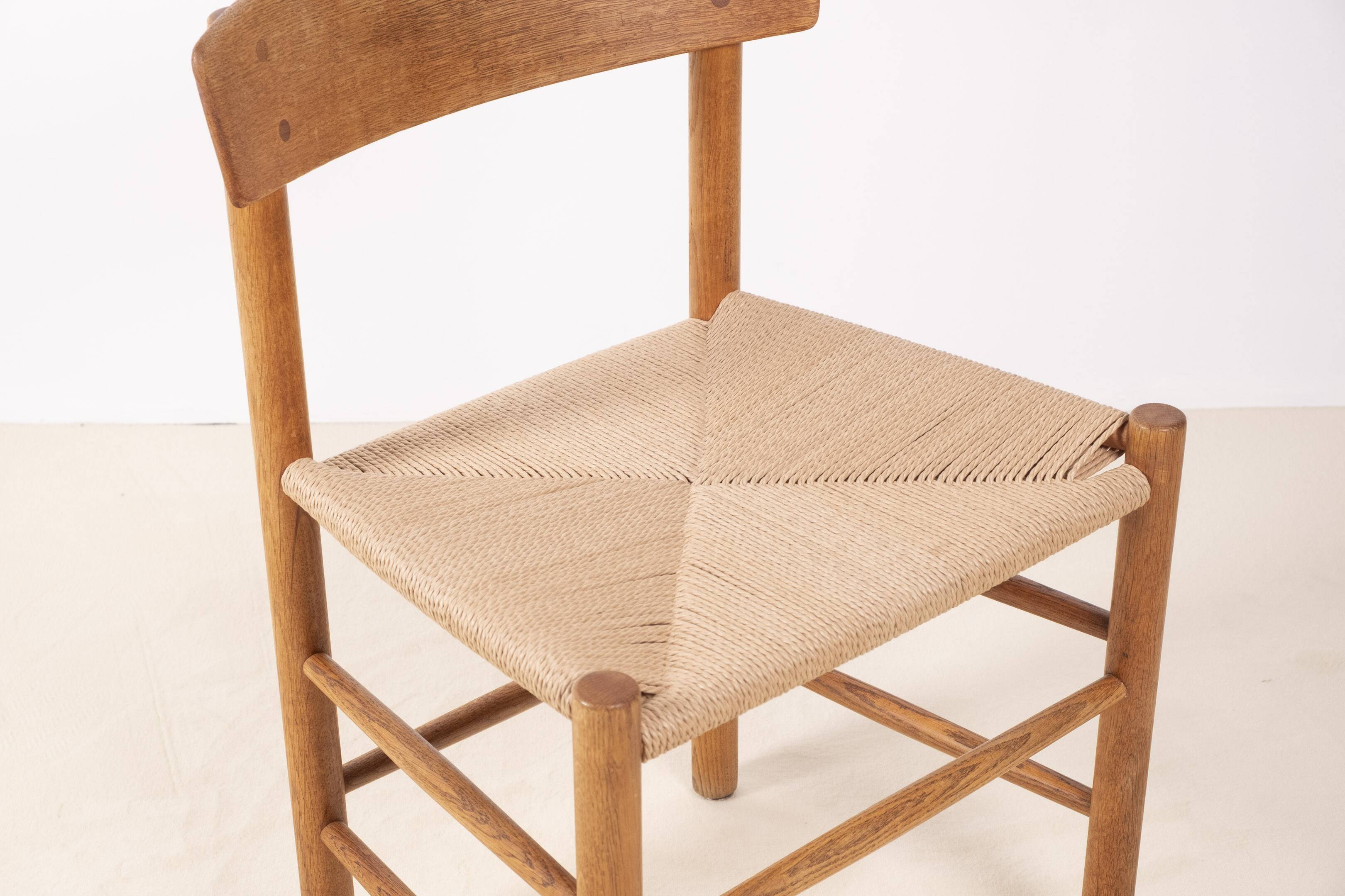 Børge Mogensen J39 People's Chair in Oak, 1950s Denmark