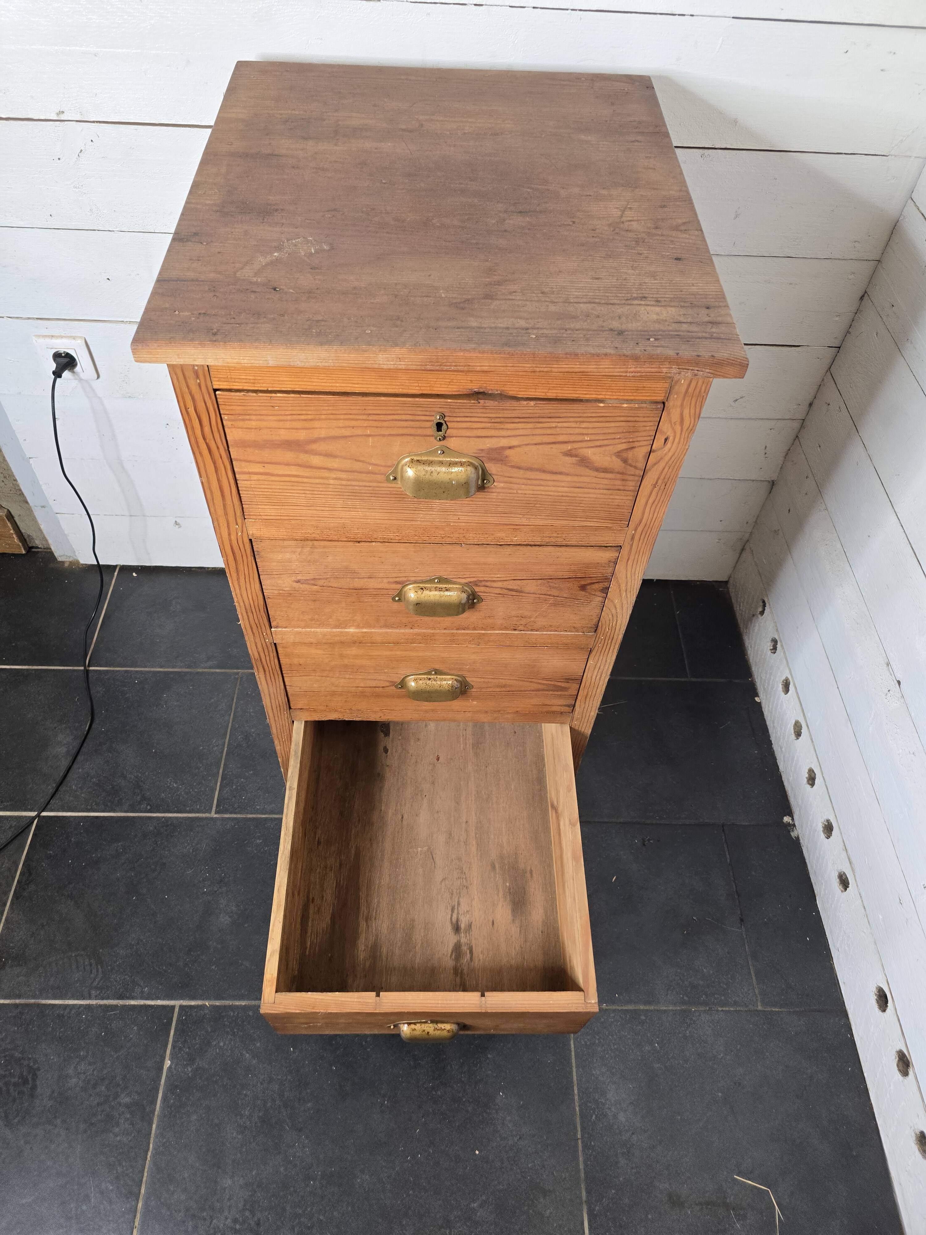 Craft cabinet with 4 drawers