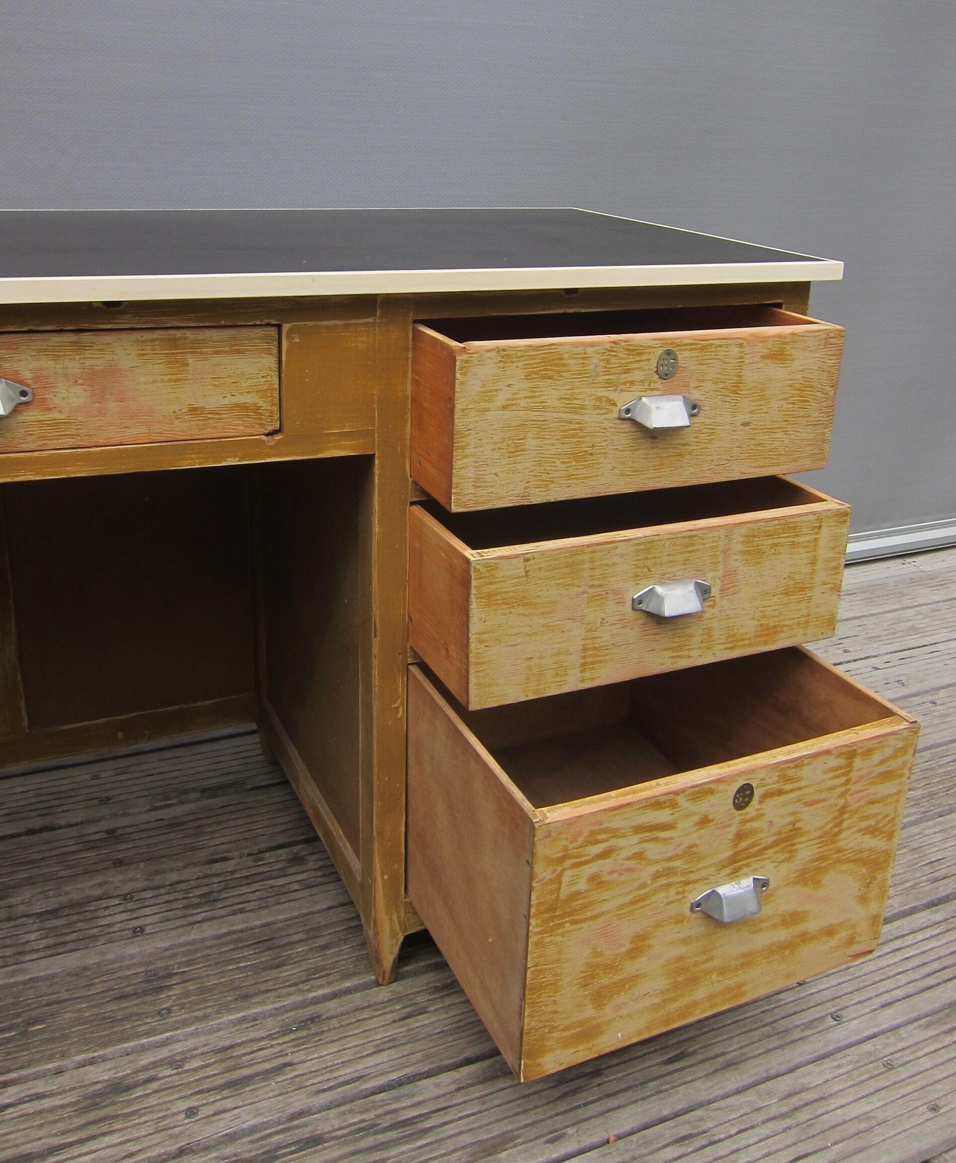 Office 1940 patina sand tray black