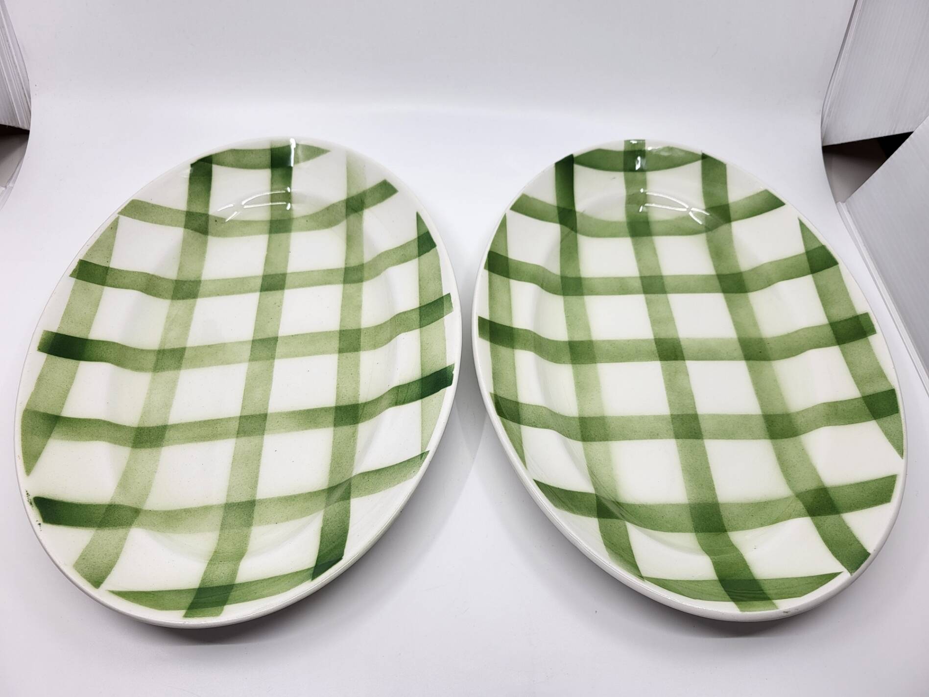 Moulin des Loups Orchies serving dishes, "Nappe" model, Green (set of 9)