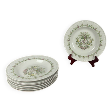 Set of 8 Villeroy & Boch Trianon model soup plates