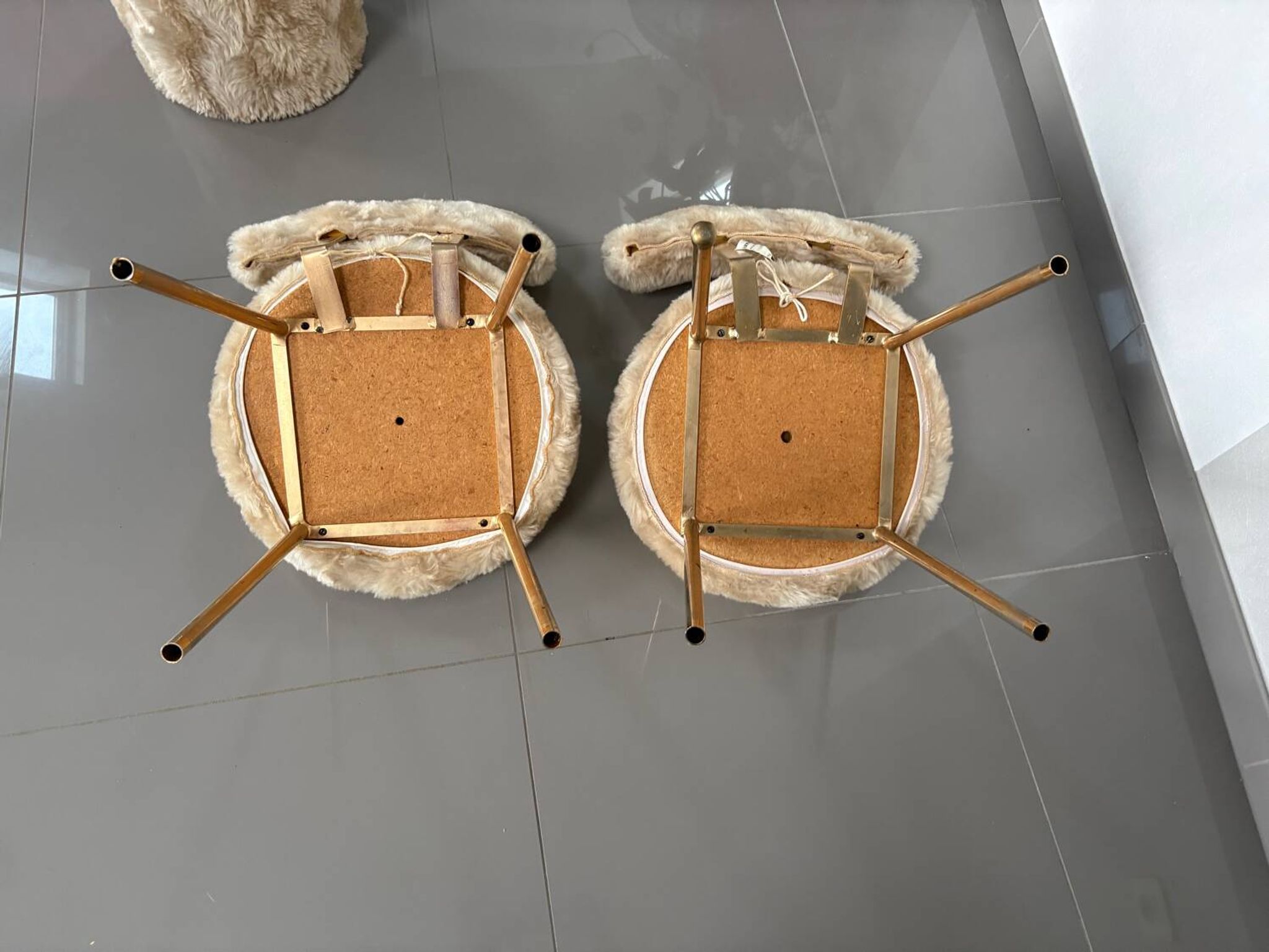 Pair of vintage chairs in beige Dralon® and gold metal.