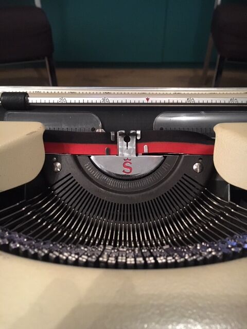 Typewriter Olympia Splendid 66