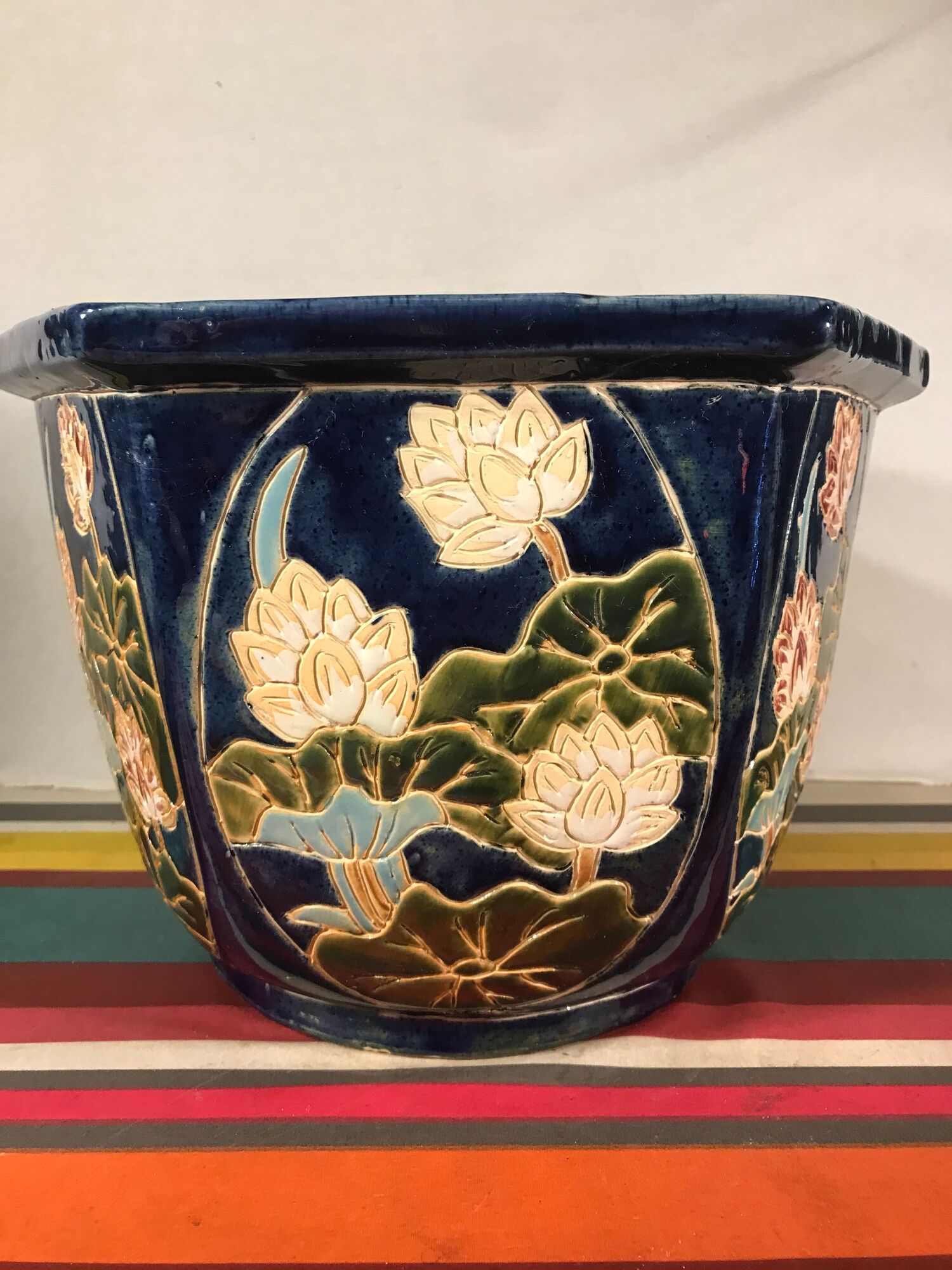 Ceramic pot cover