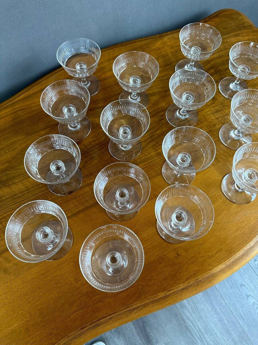 12 crystal champagne glasses, 19th century