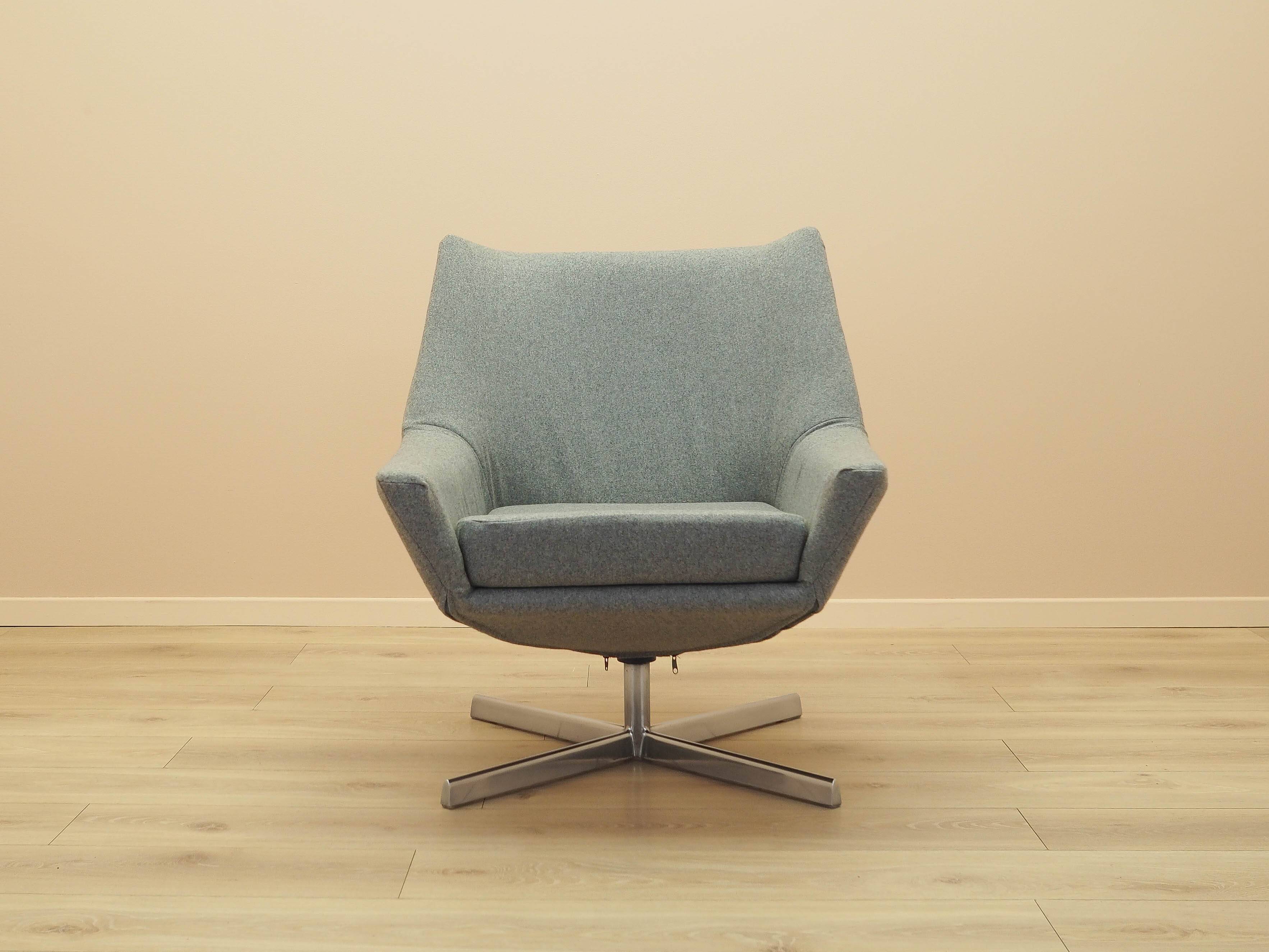 Swivel armchair, German design, 1960s, manufactured by Walter Knoll