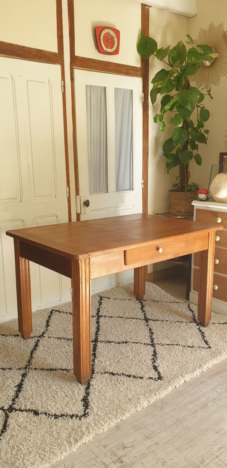 Art deco dining table