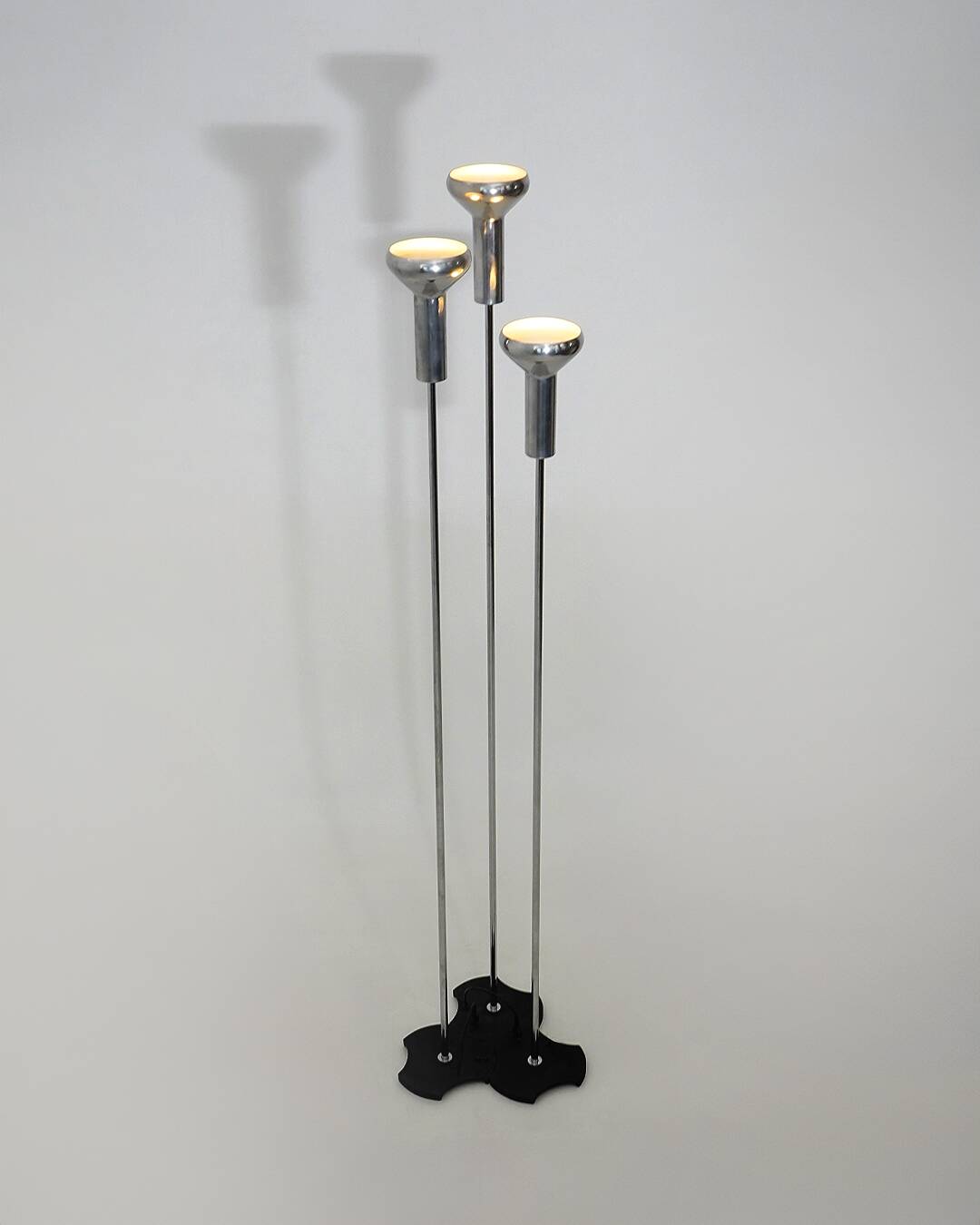 Floor lamp mod. 1073/3 by Gino Sarfatti, Arteluce, 1950s