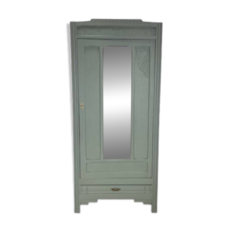 Armoire parisienne