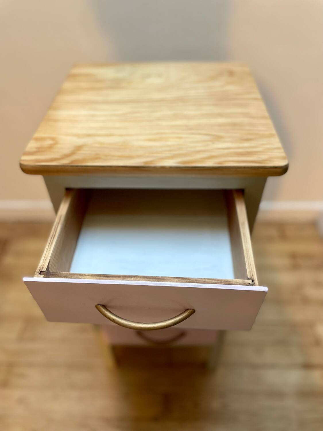 Beige and pale pink revamped 4-drawer bedside table