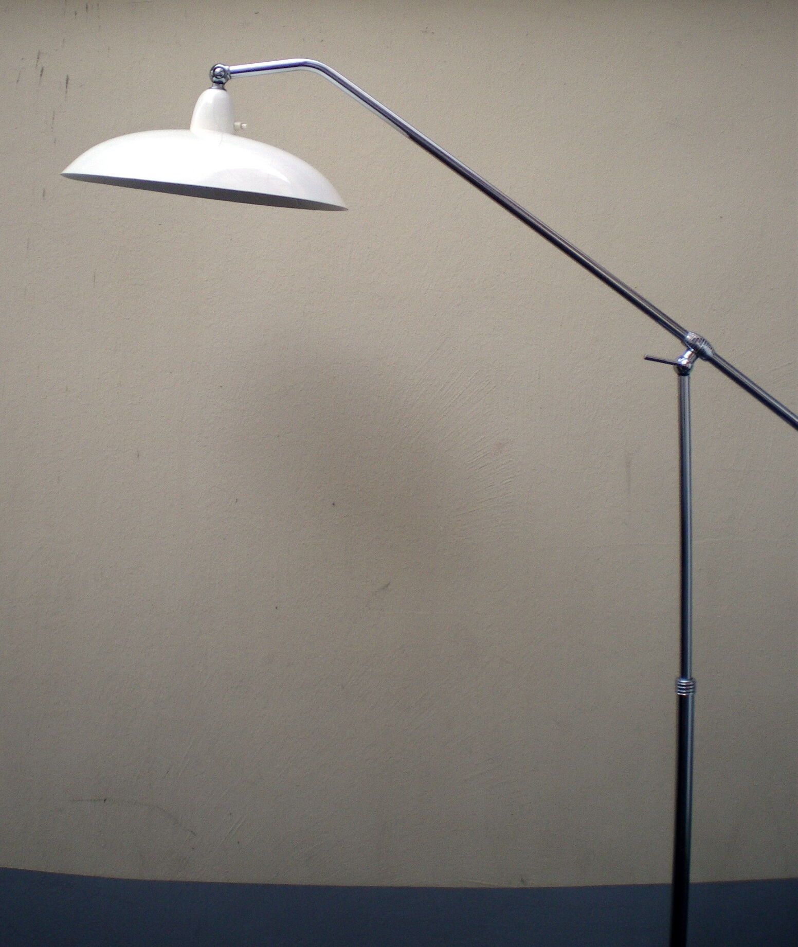 Italian lamppost has balanced from the 70s