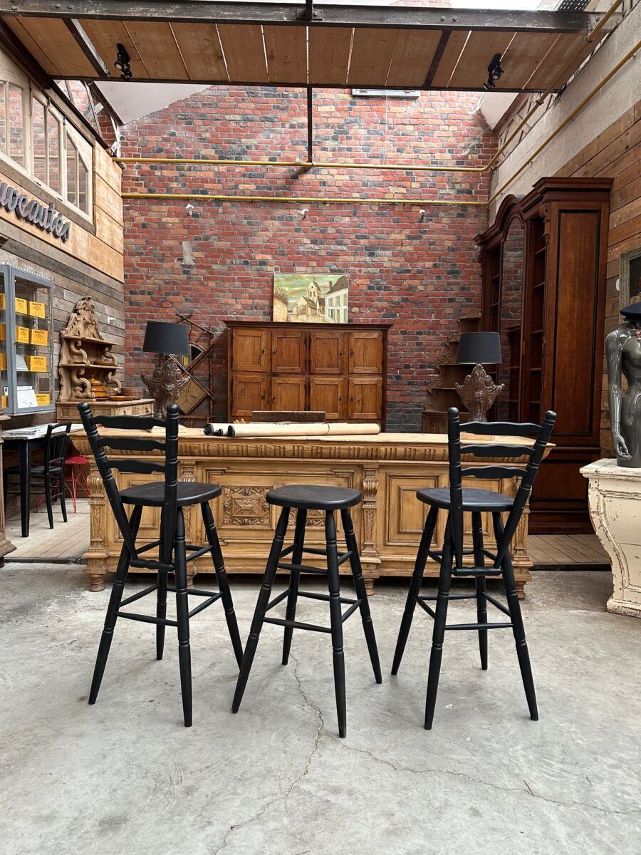 Set of 3 bar stools