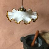 Suspension en opaline jupée
