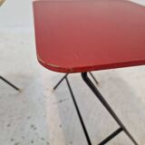 Ensemble de deux tables d'appoint en métal et bois, années 1960