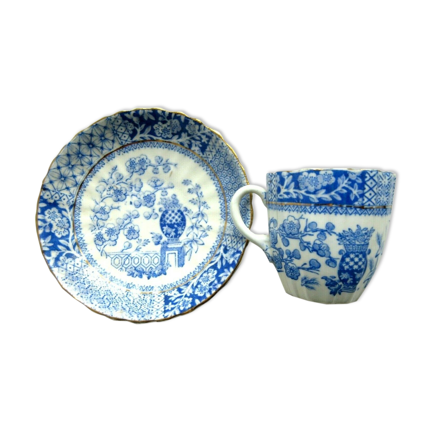 Coffee or teacup on saucer, Lunéville Lace model, in blue