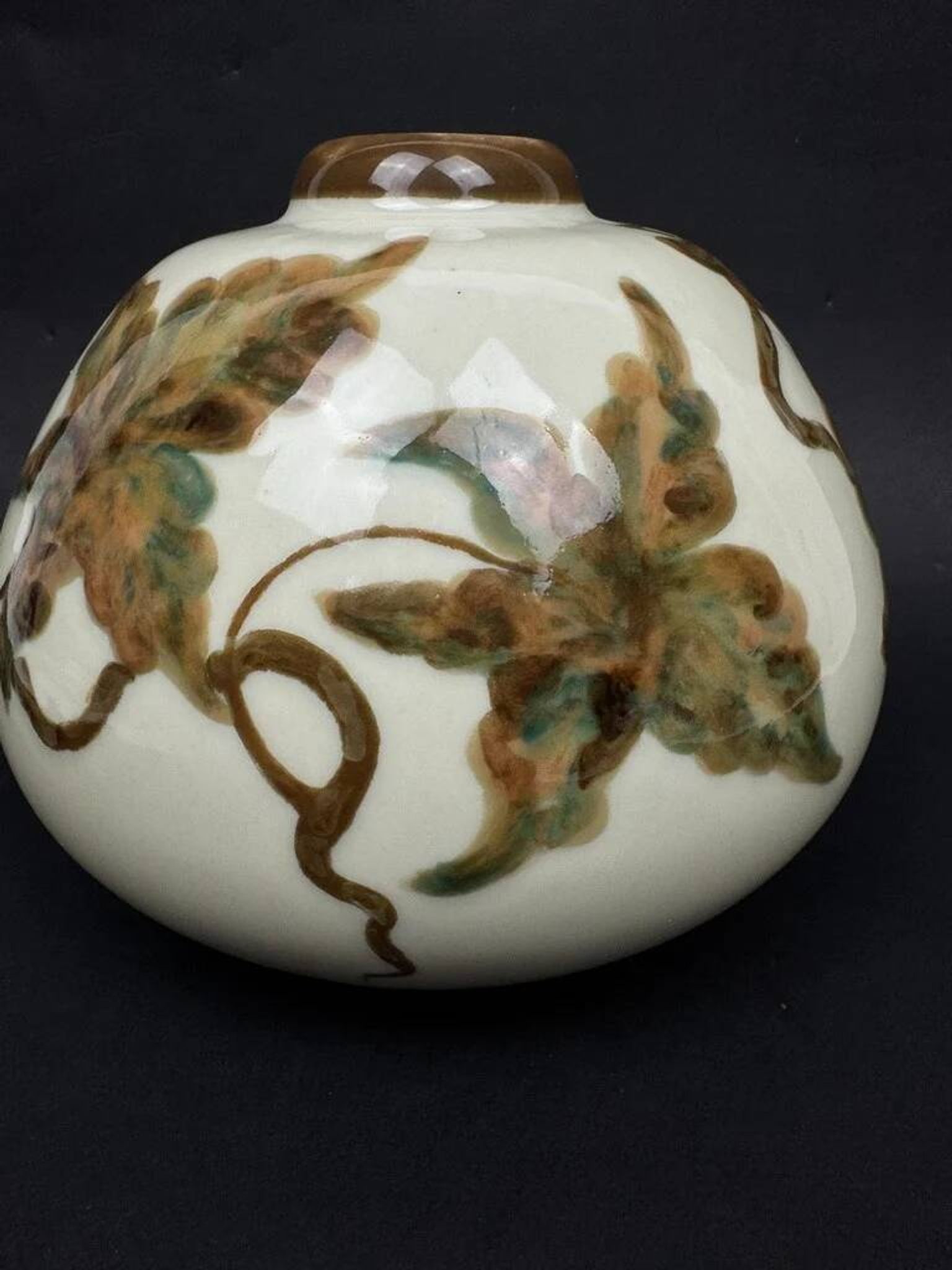 Tharaud Limoges, round vase with hand-painted foliage decoration, Art Nouveau