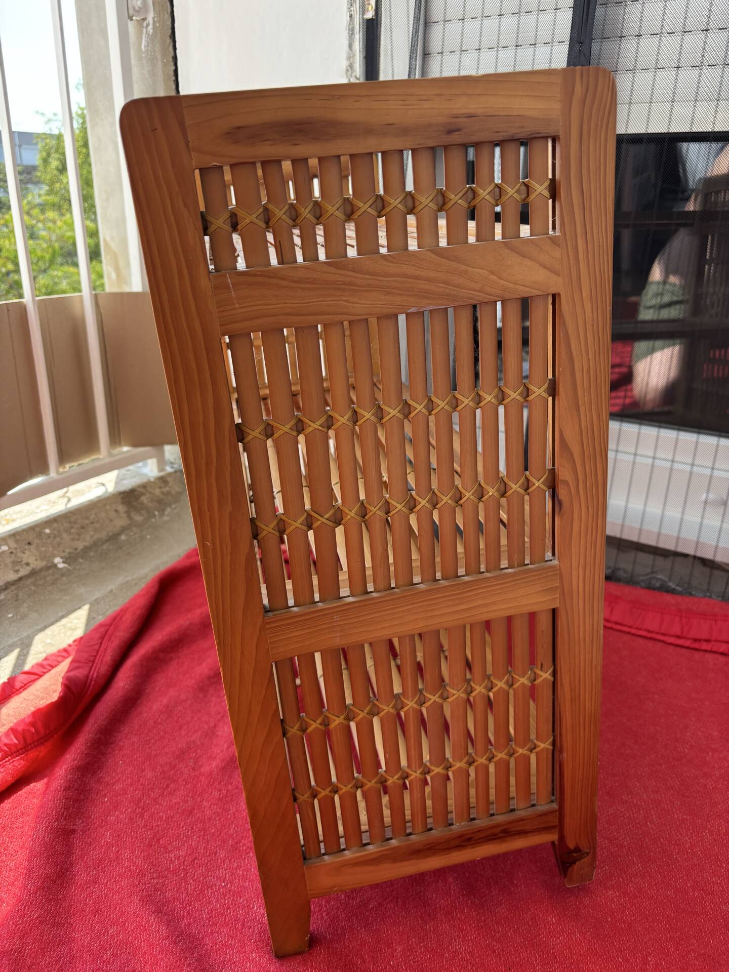 Shoe cabinet / Wooden and bamboo shelf (3 levels) H: 63 cm,