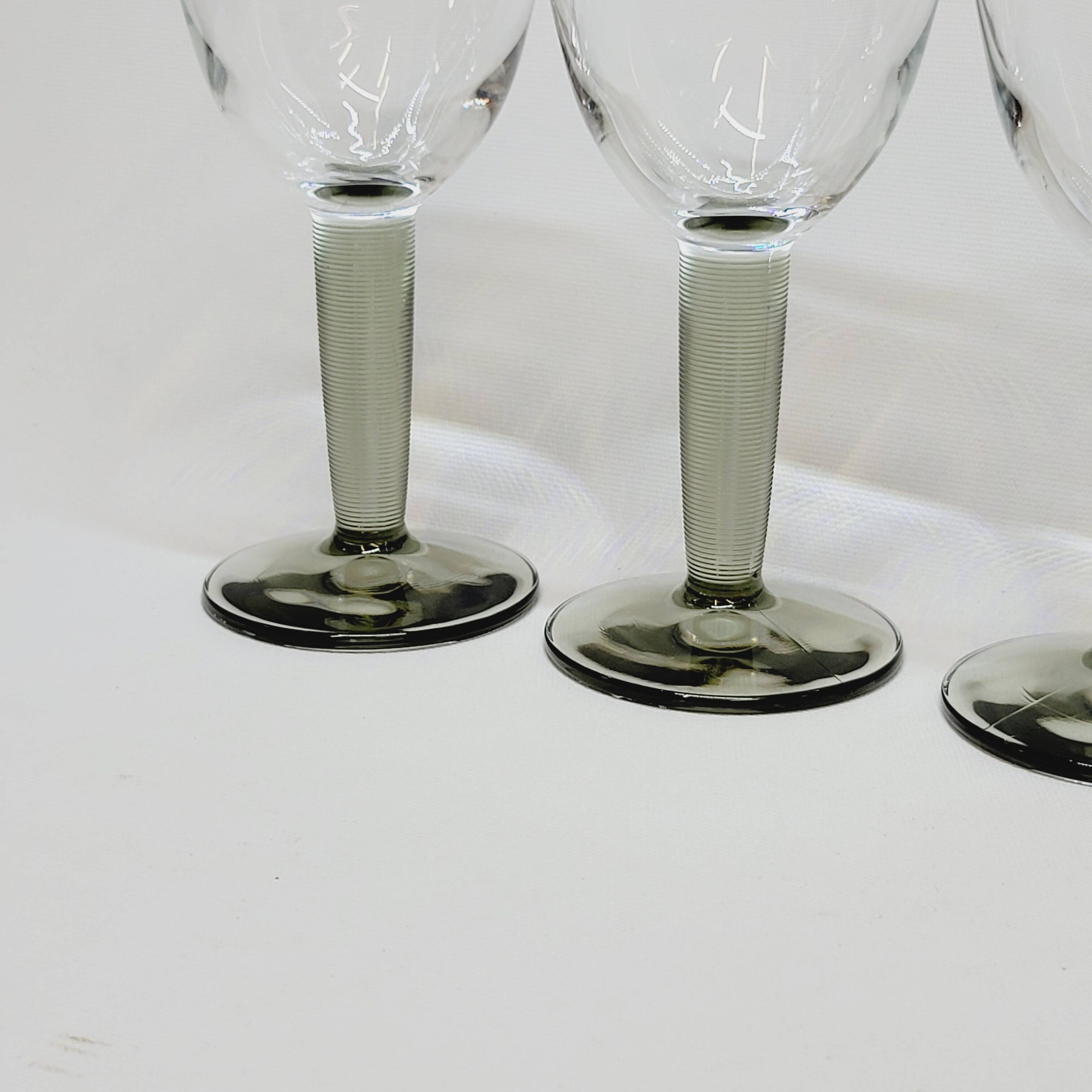 6 verres à vin vintage Bormioli Rocco en cristal gris strié